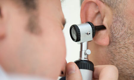 hearing aid ear check up doctor