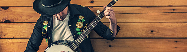 man playing the banjo